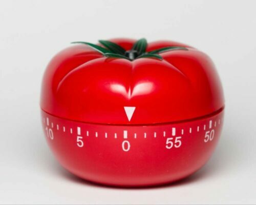 How do people organize time: Using the Pomodoro technique is a great way to set time limits on your tasks.